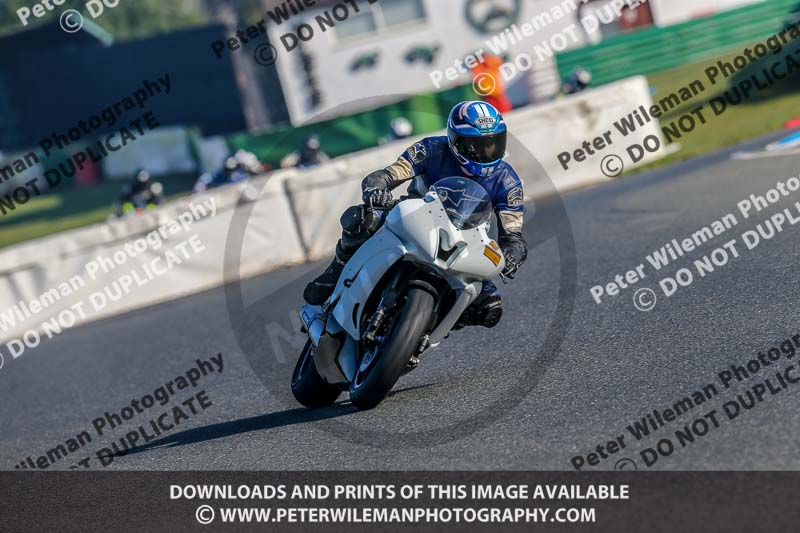 PJ Motorsport Photography 2018;enduro digital images;event digital images;eventdigitalimages;mallory park;mallory park photographs;mallory park trackday;mallory park trackday photographs;no limits trackdays;peter wileman photography;racing digital images;trackday digital images;trackday photos